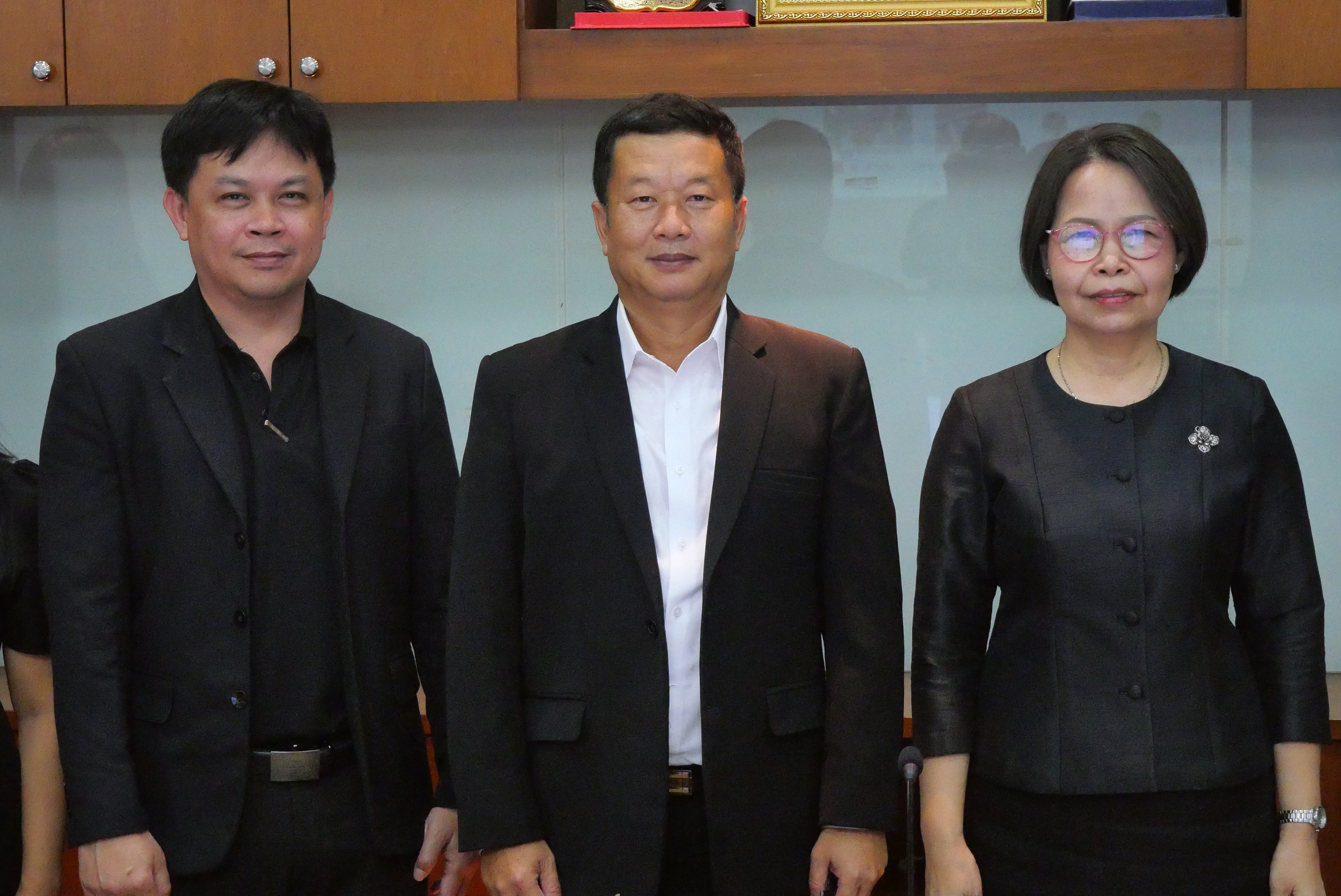 title - รองเลขาธิการ ส.ป.ก. เปิดการประชุมการสร้างความรู้ความเข้าใจ เรื่อง การคัดเลือกบุคคลให้ได้รับเงินเพิ่มสำหรับตำแหน่งที่มีเหตุพิเศษ ตำแหน่งนิติกร (พ.ต.ก.) สังกัด ส.ป.ก. ประจำปีงบประมาณ พ.ศ. 2569 